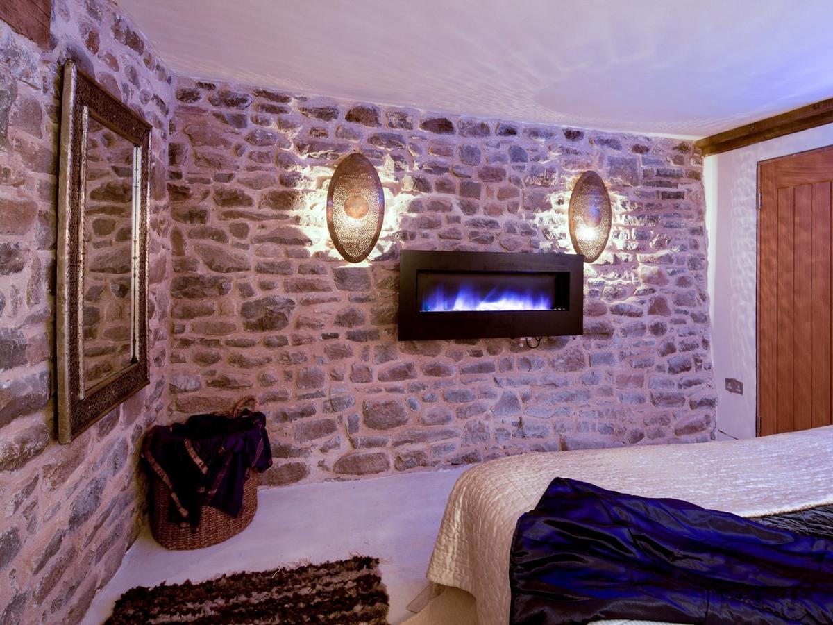 Red Kite Barn - Charming Boutique Barn Conversion Newbridge on Wye Exterior foto